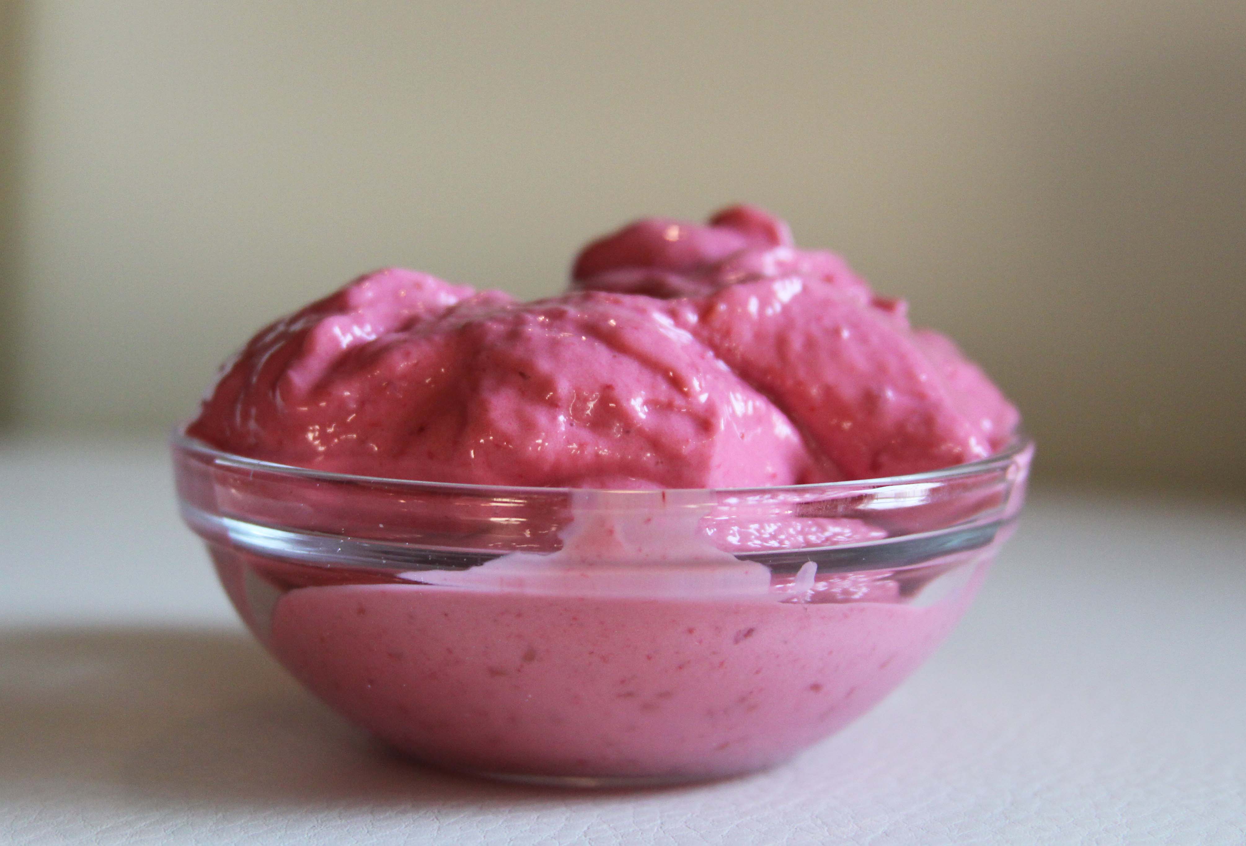 Healthy Raspberry Frozen Yogurt Espresso and Cream